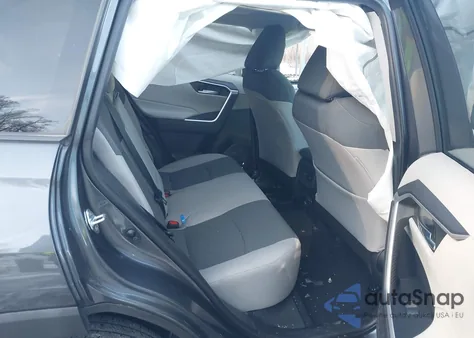 2019 Toyota Rav4 Xle z USA, uszkodzony, nr VIN 2T3P1RFV4KW072997